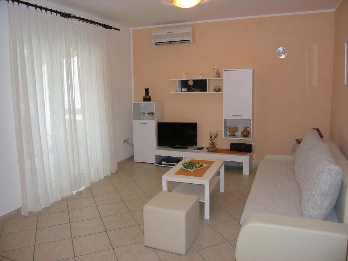 Apartments Biljana For Relaxing Holidays In Baska Εξωτερικό φωτογραφία